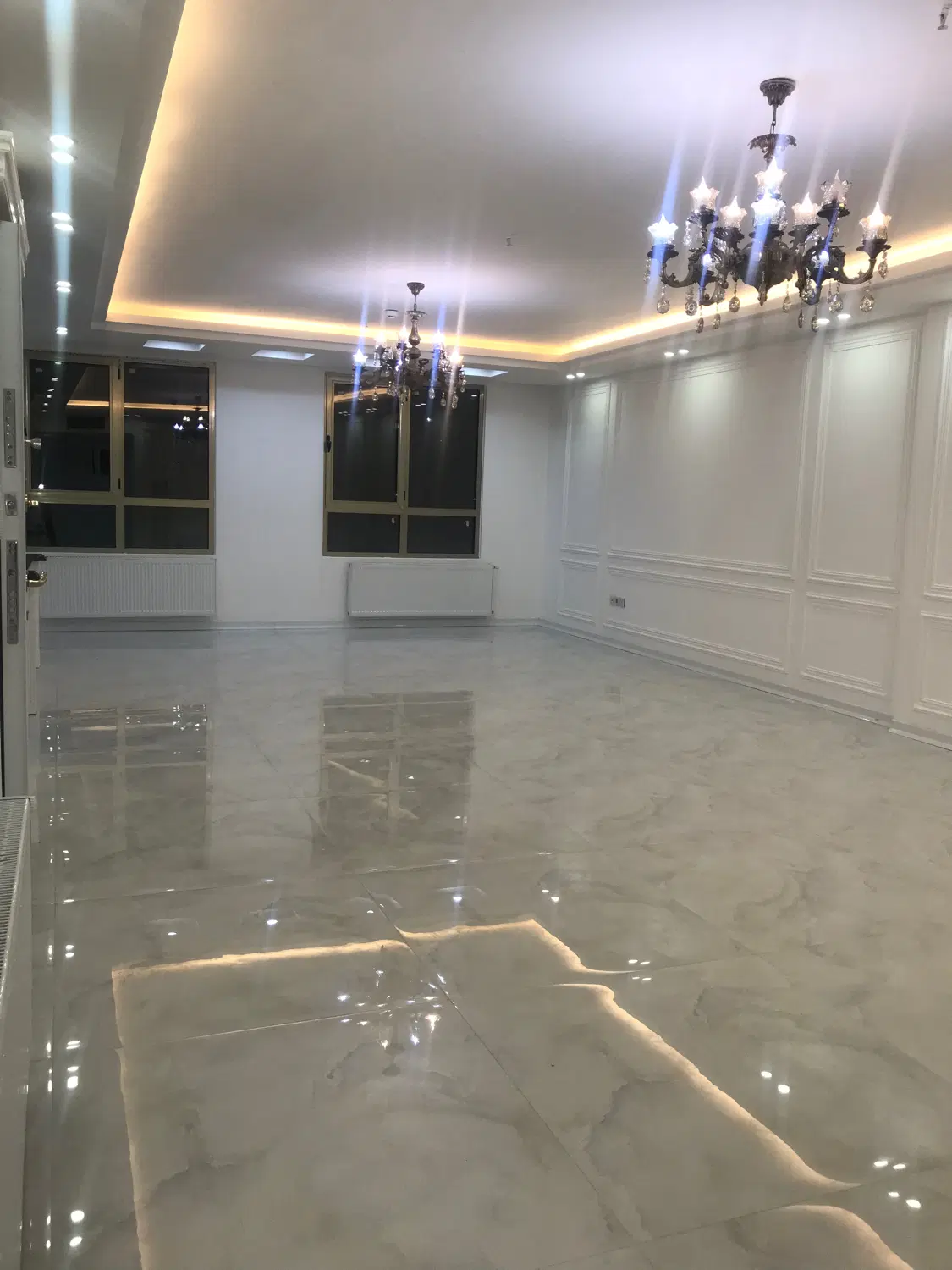 آپارتمان ۱۸۵ متری _ لاله هفت تیر _ نوساز _تکواحدی