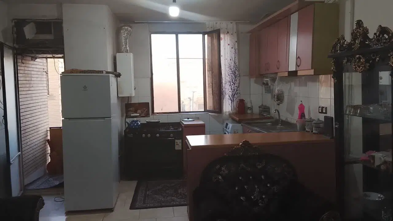 فروش فوری واحد ۶۵ متری کمالشهر