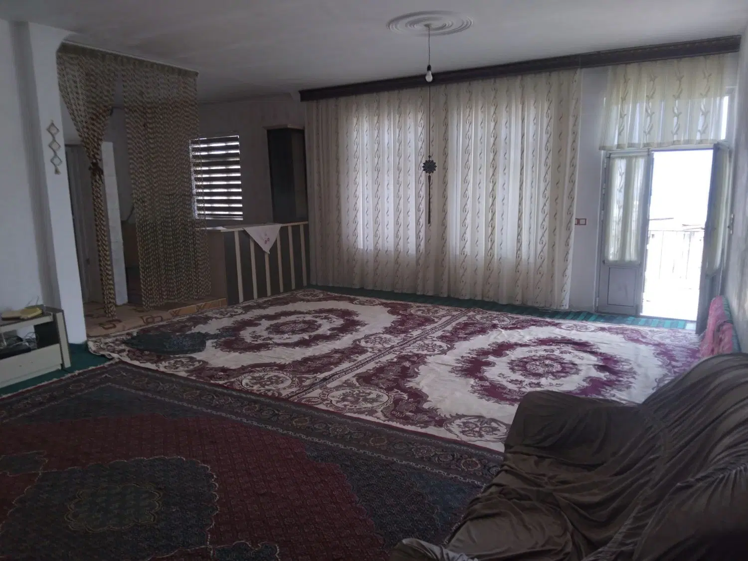 خانه ویلایی نقلی ۸۰متری