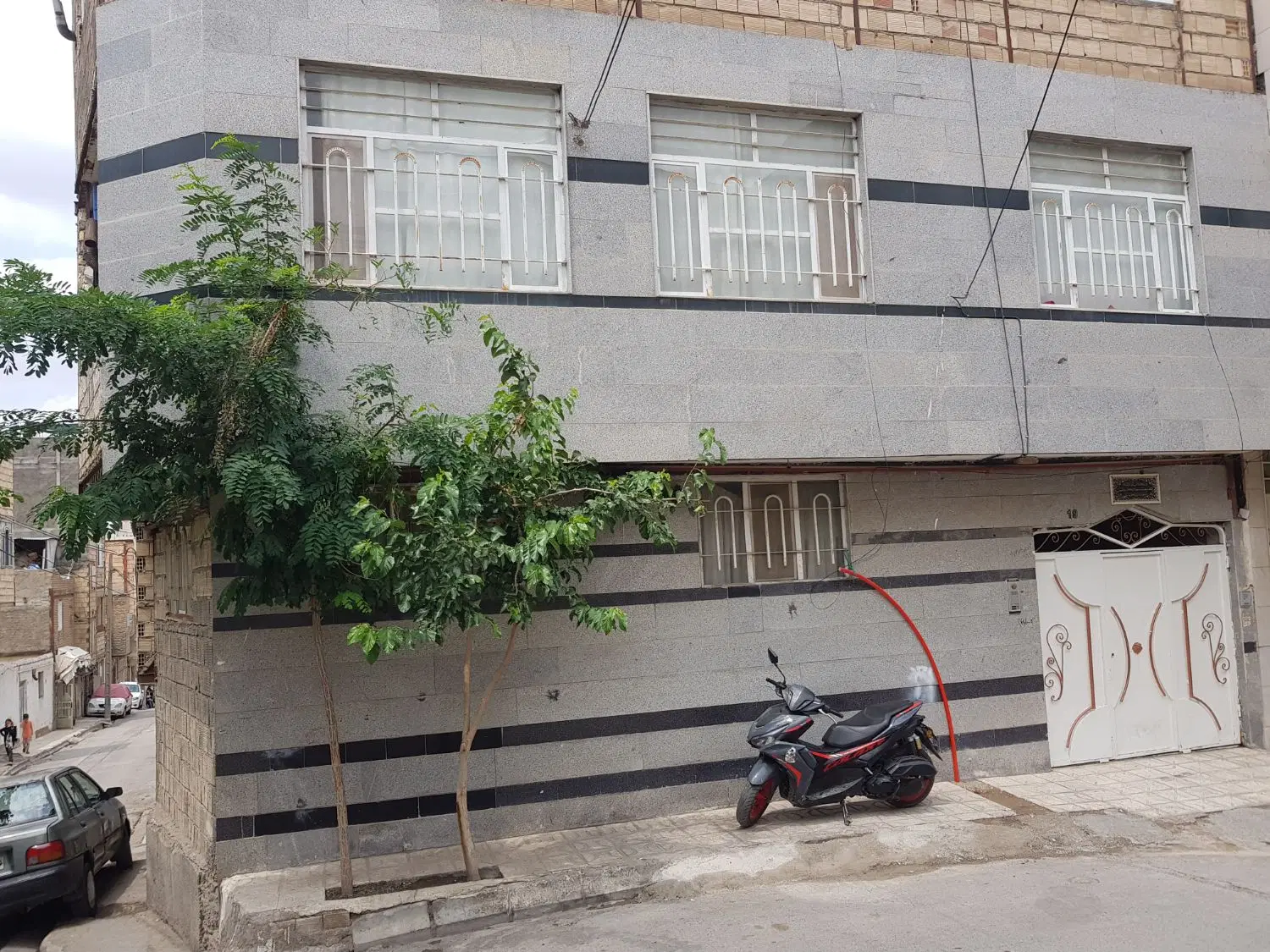 آپارتمان ۹۸متر هفت تیر۳۵، طبقه۲ دو خواب با پارکینگ