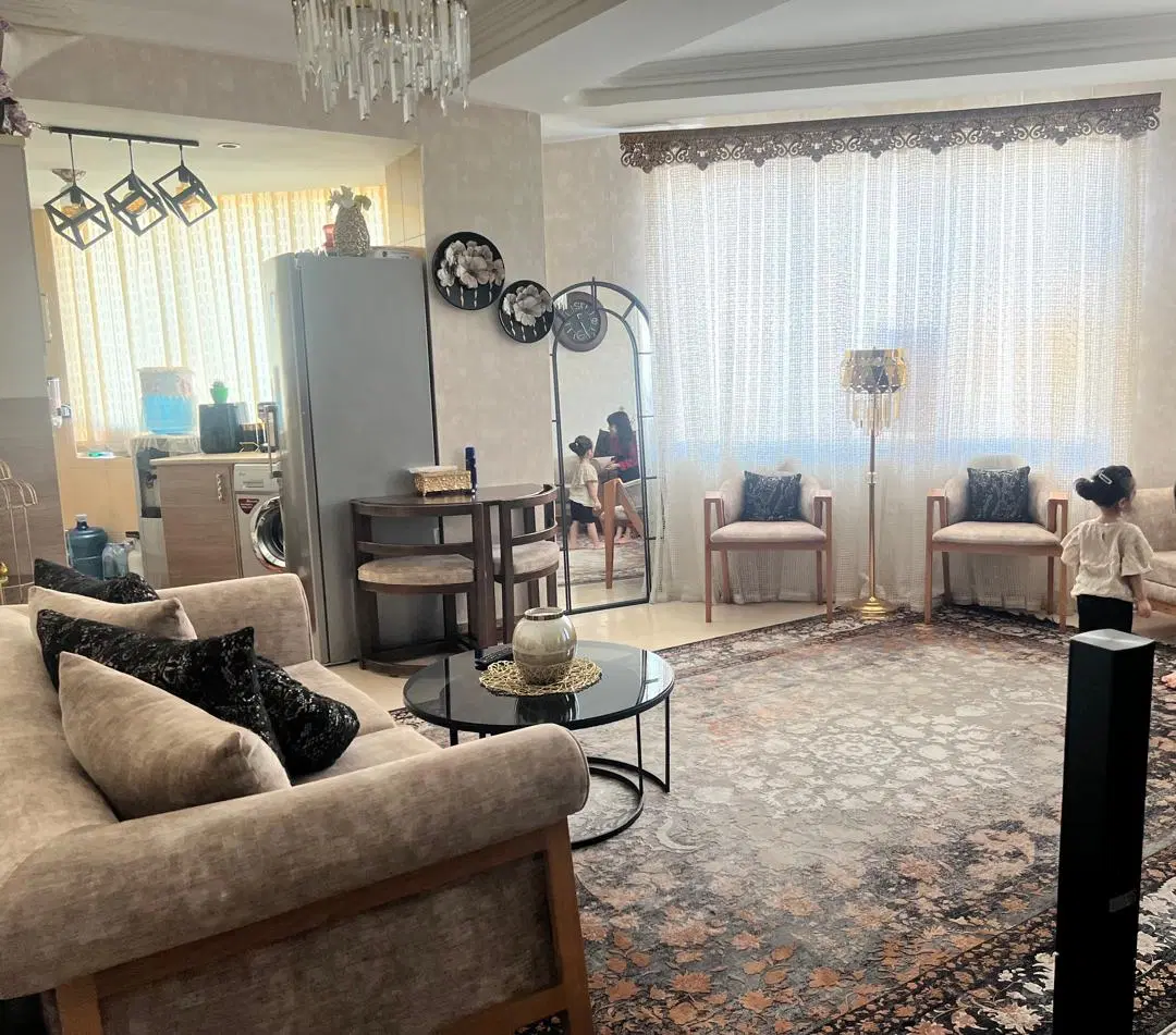آپارتمان نیایش اکازیون۸۰ متری با لوکیشن فوق العاده