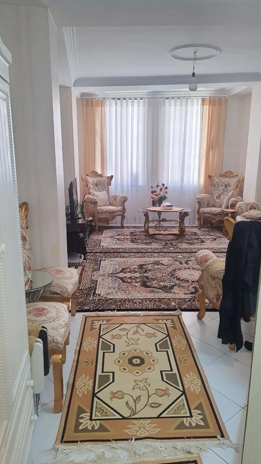 ۵۶متر با اسانسور بازسازی شده بهترین لوکیشن