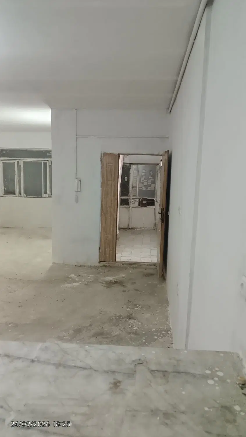 آپارتمان همکف آوینی ۵۹ عیش آباد کوچه نانوایی