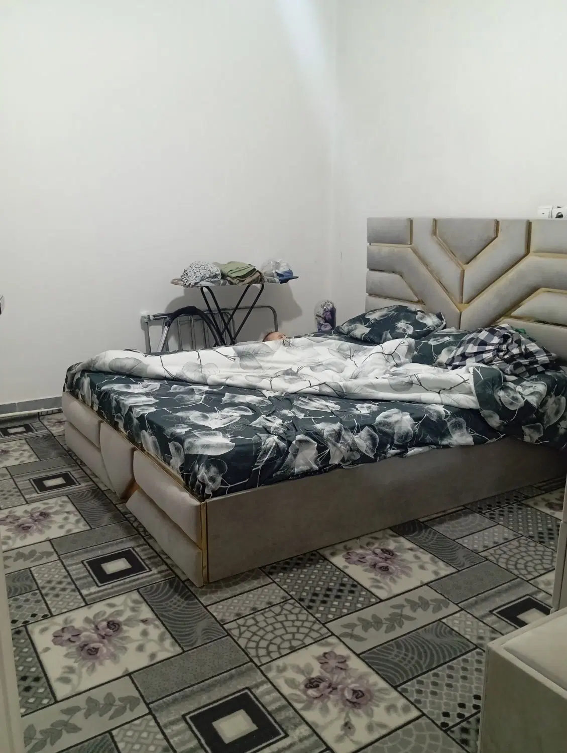 خونه دربست تمیز محله ساکت با همسایگان خوب