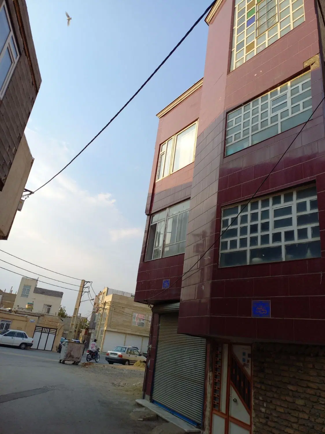فروش طبقه دیزج شهرک ولیعصر