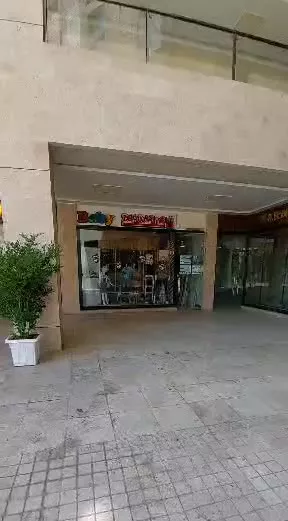 اجاره مغازه در مجتمع پارسیان در خیابان اشراق شمالی
