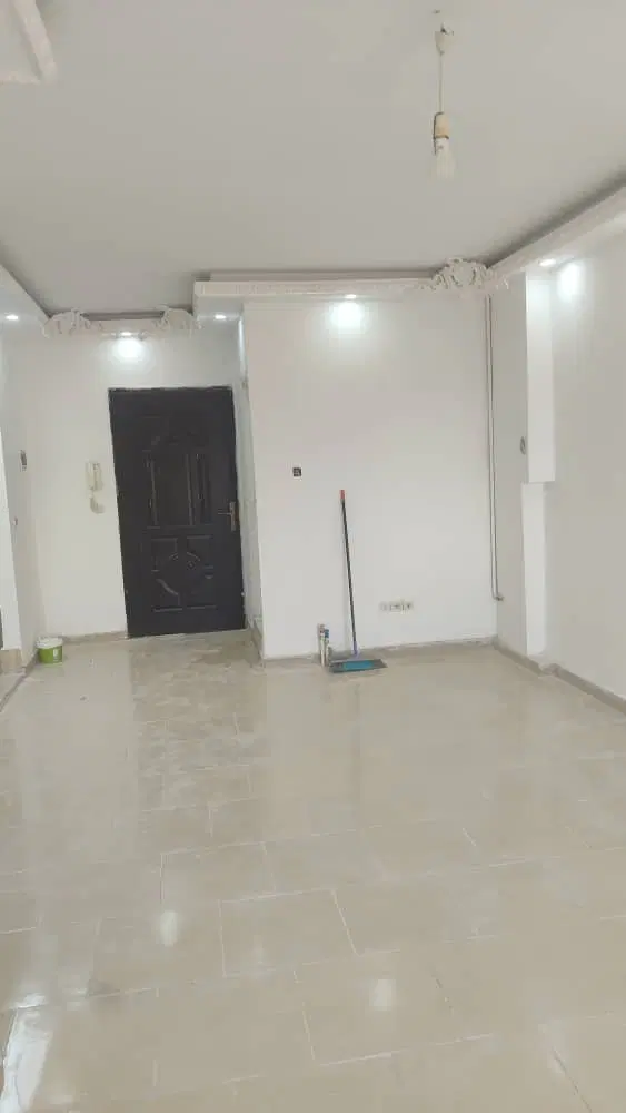 آپارتمان ۸۰ متری بازسازی شده تخلیه