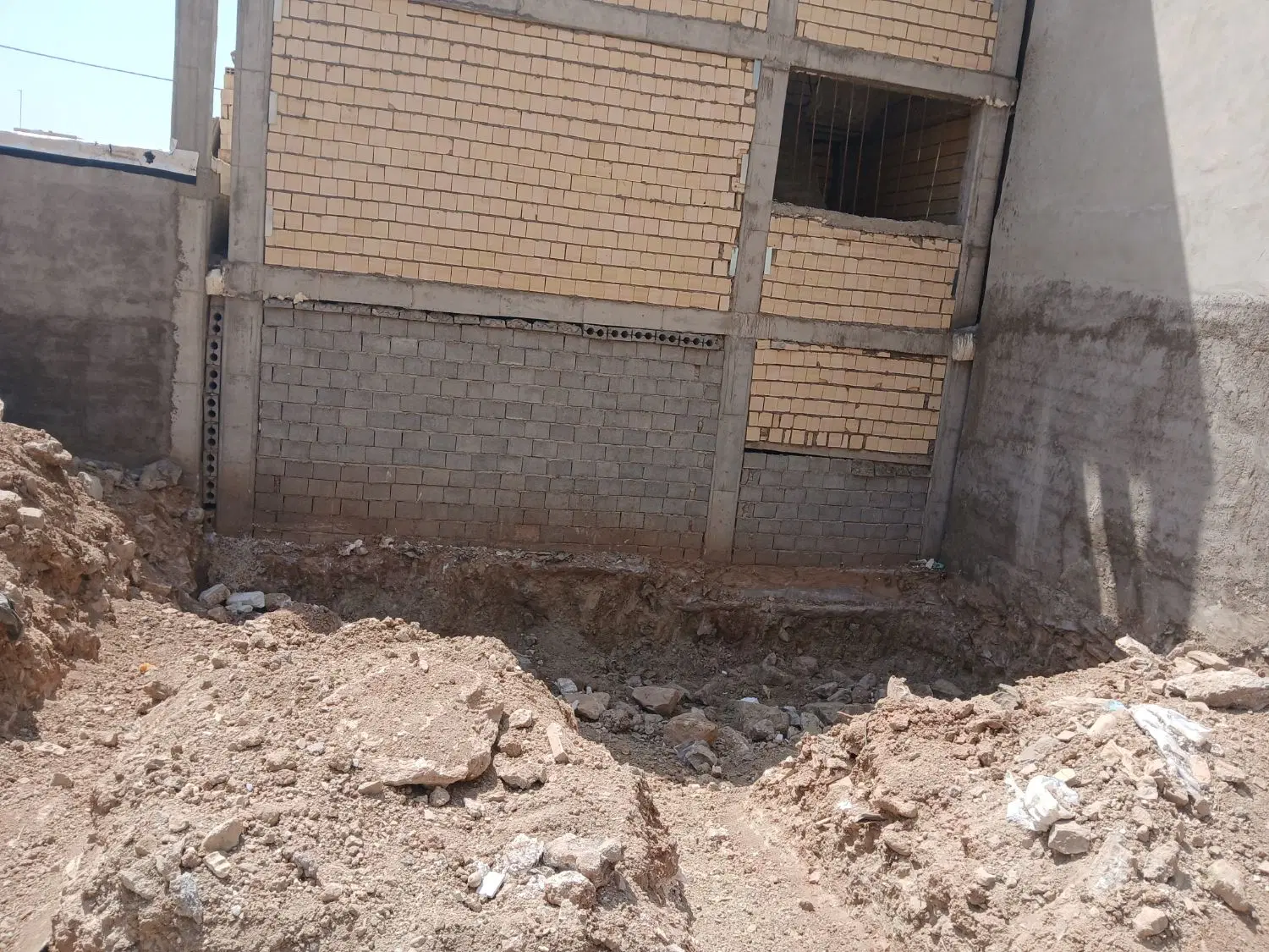 زمین نمره2زمینا واگذاری شهر داری 95متری