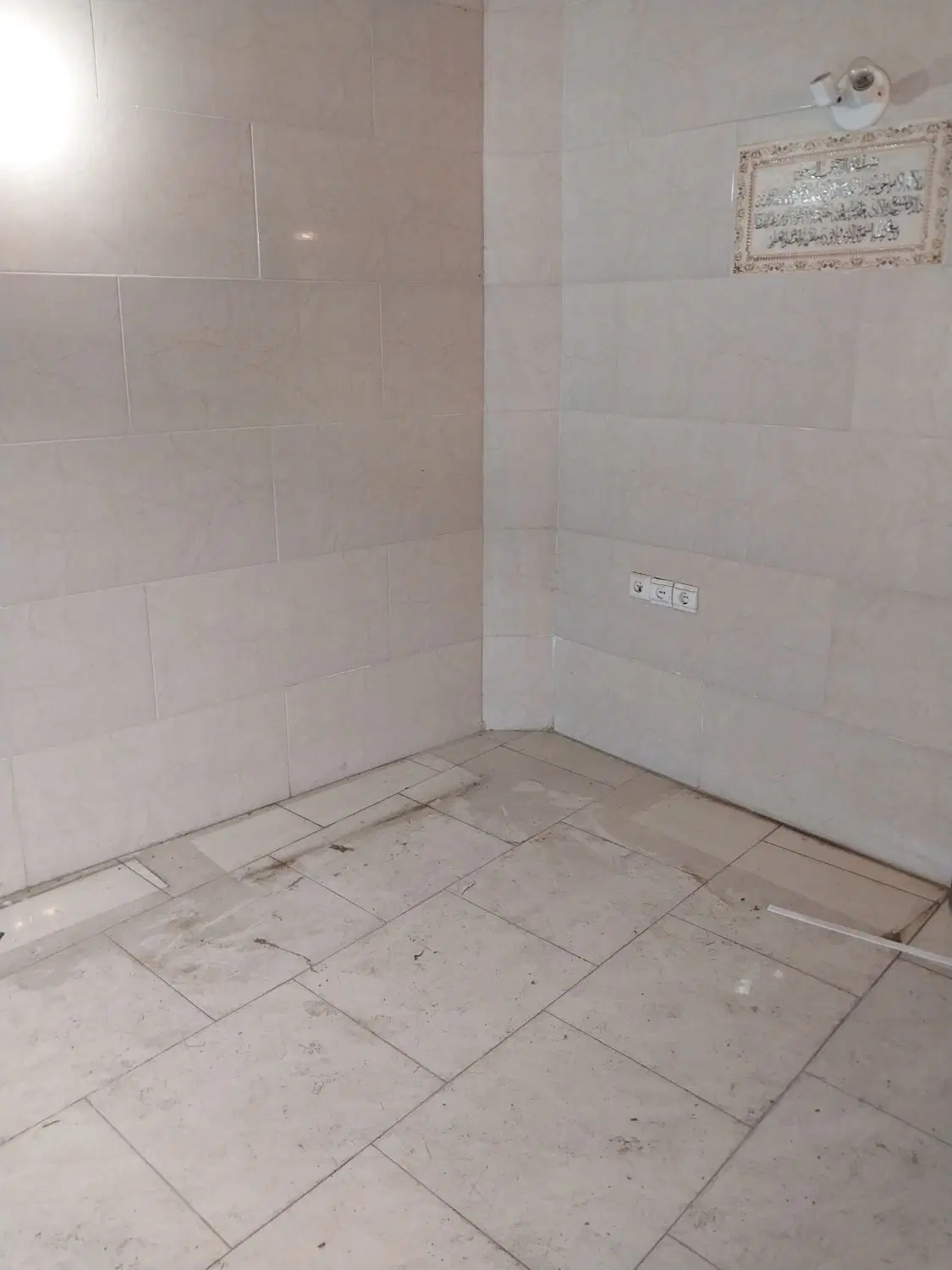مغازه۱۷متری برخیابان اصلی
