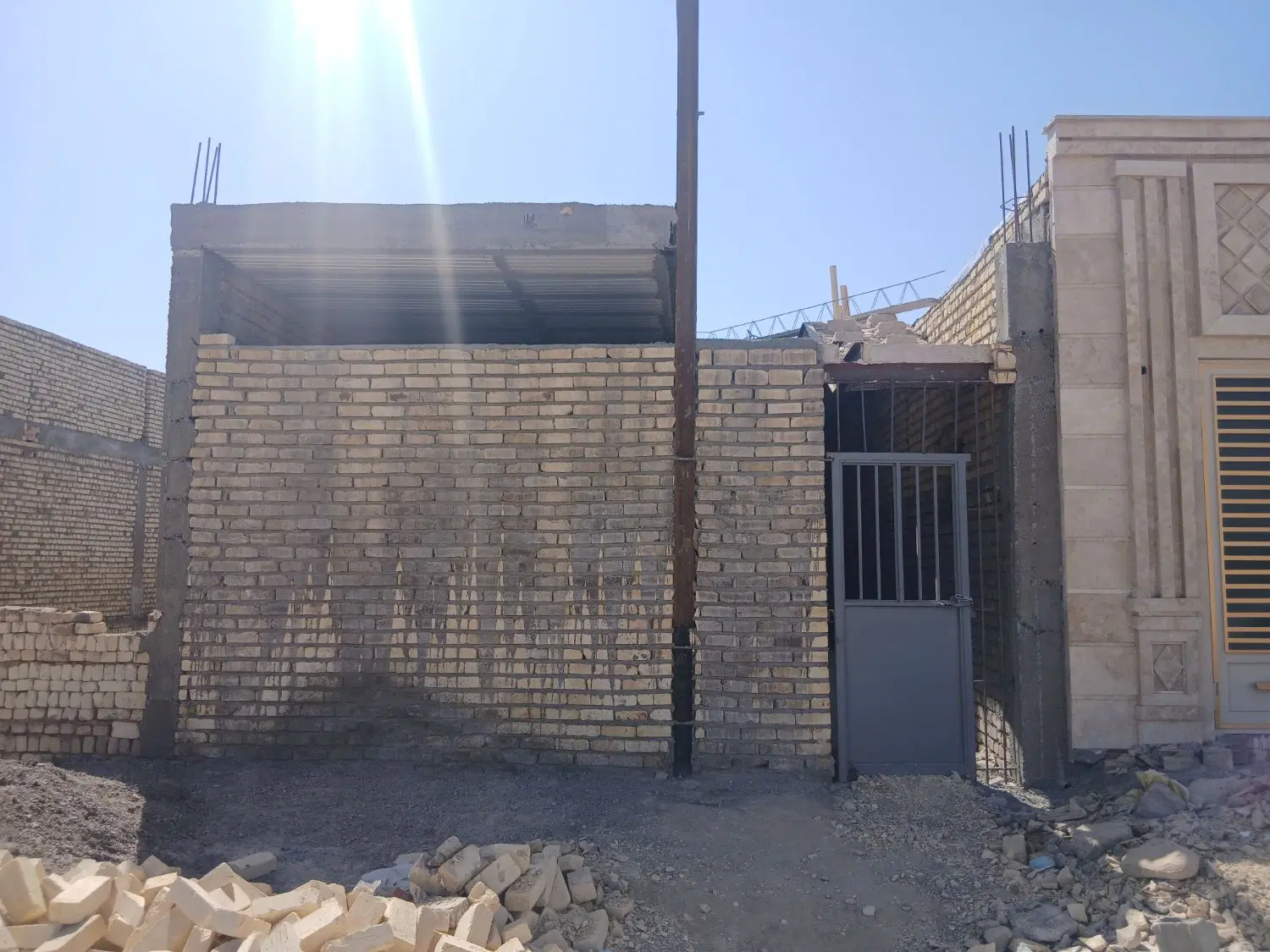 منزل سفت کاری