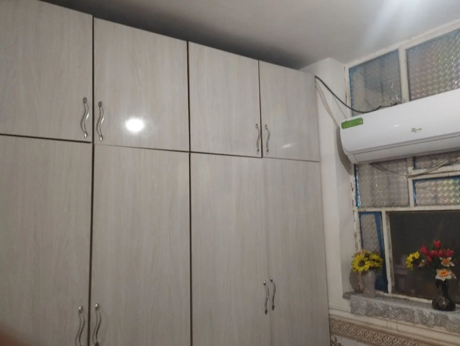 خانه 250 متری با مغازه