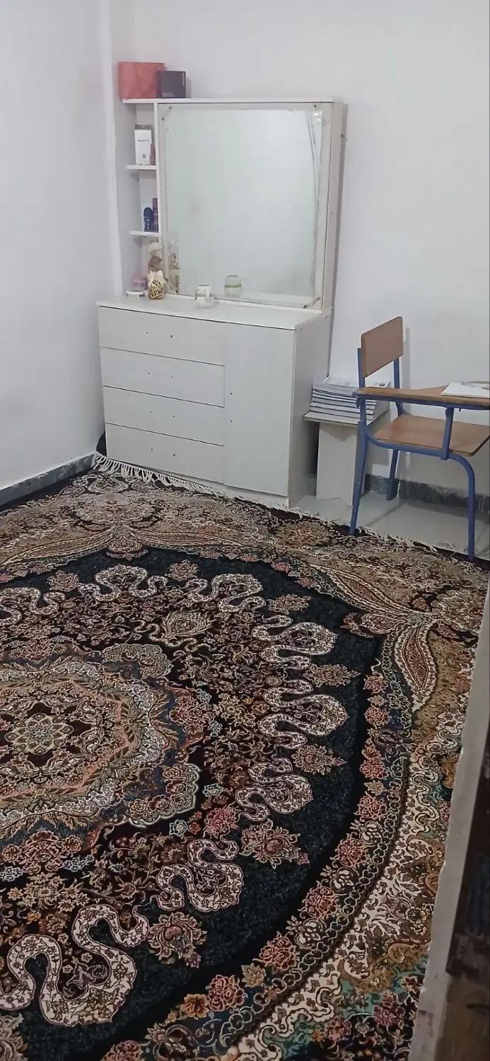 اجاره واحد یک خوابه طبقه دوم