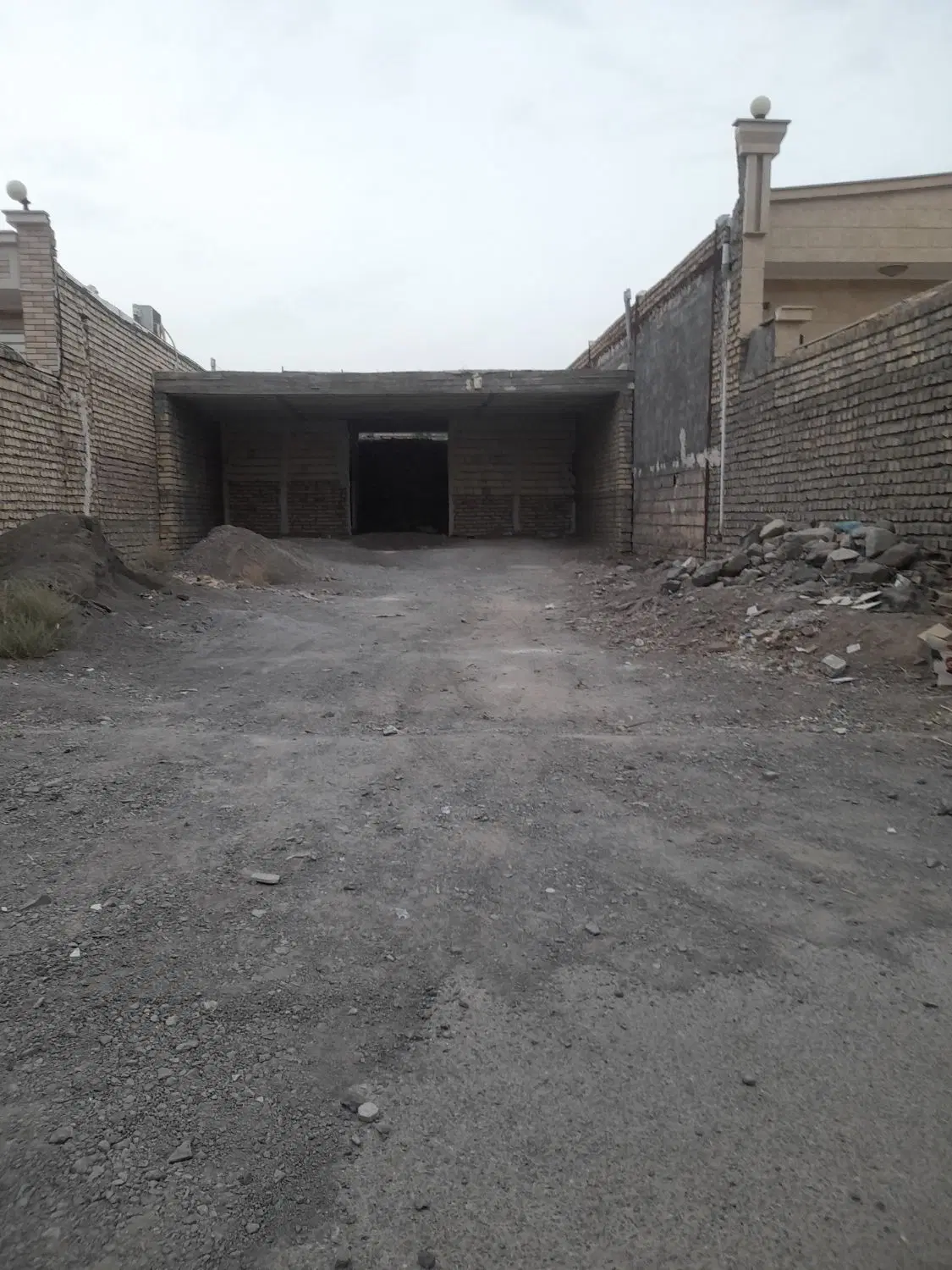 زمین سفتکاری