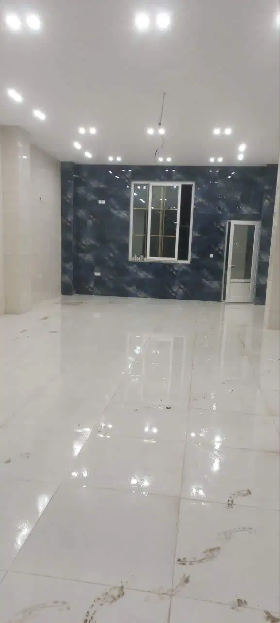 135 مغازه لوکس و شیک در پایین احمدچاله پی