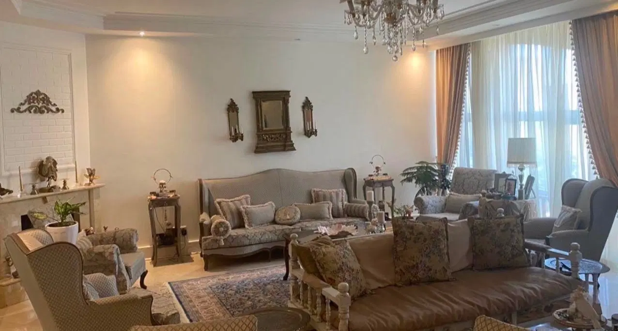 ۱۳۶ متری منطقه یک محدوده میدان تجریش دو‌خوابه