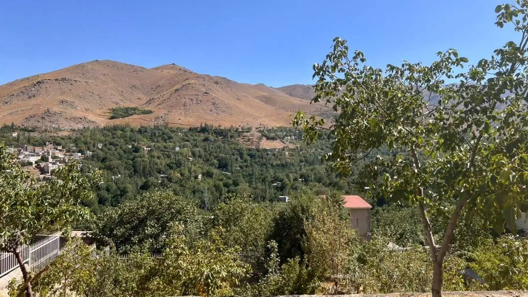 باغ ۲۰۰۰متر سند تک برگی دره مرادبیگ