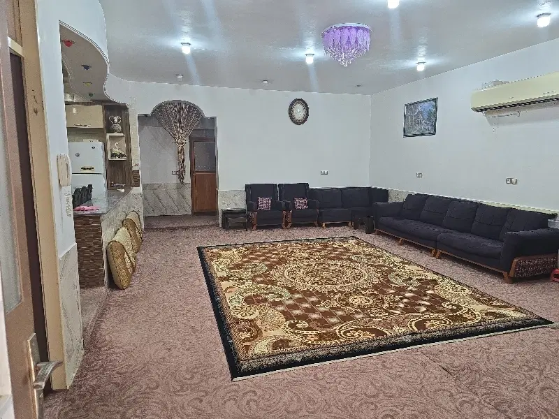 خانه خیابان ایزدپور