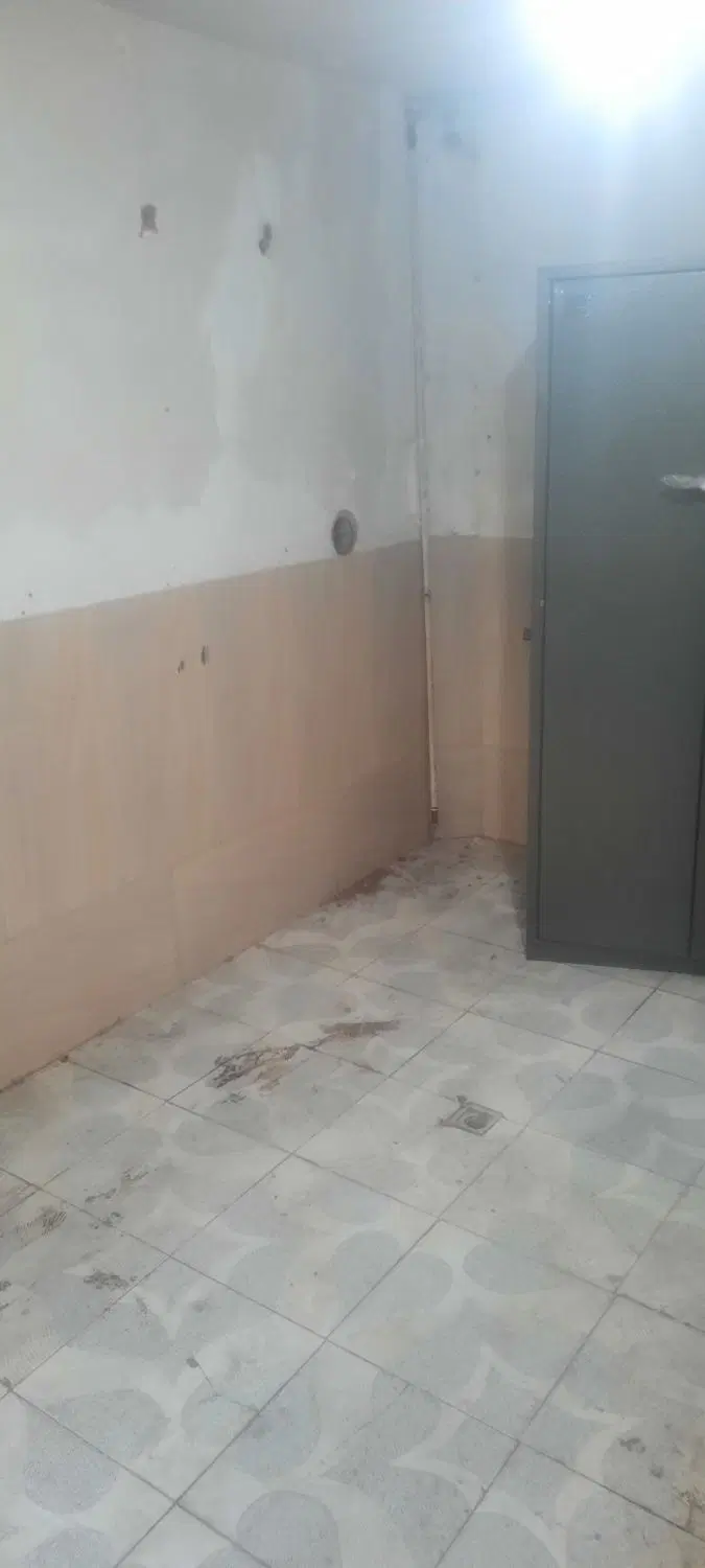 مغازه ۲_۵ در ۴ برای مغازه و انباری
