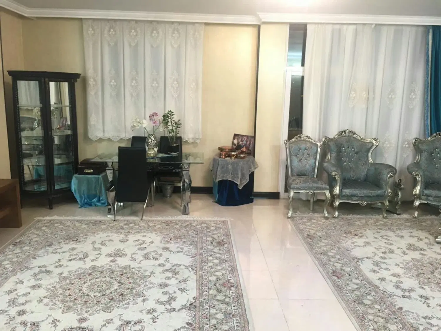 آپارتمان ۱۰۵ متری . حکیم صفایی
