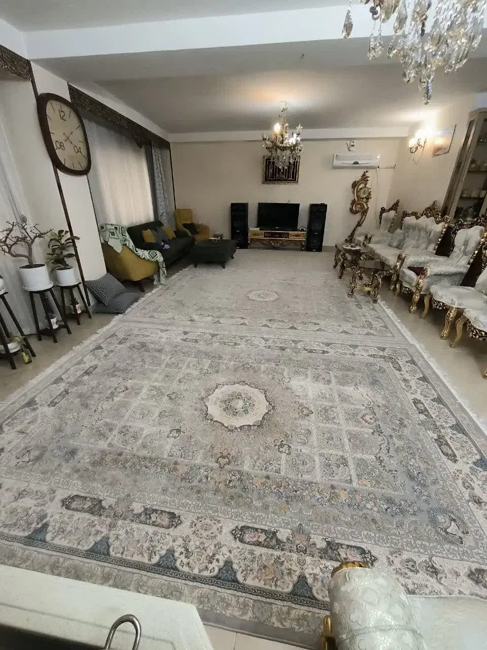 واحد 121 متری رو به نما