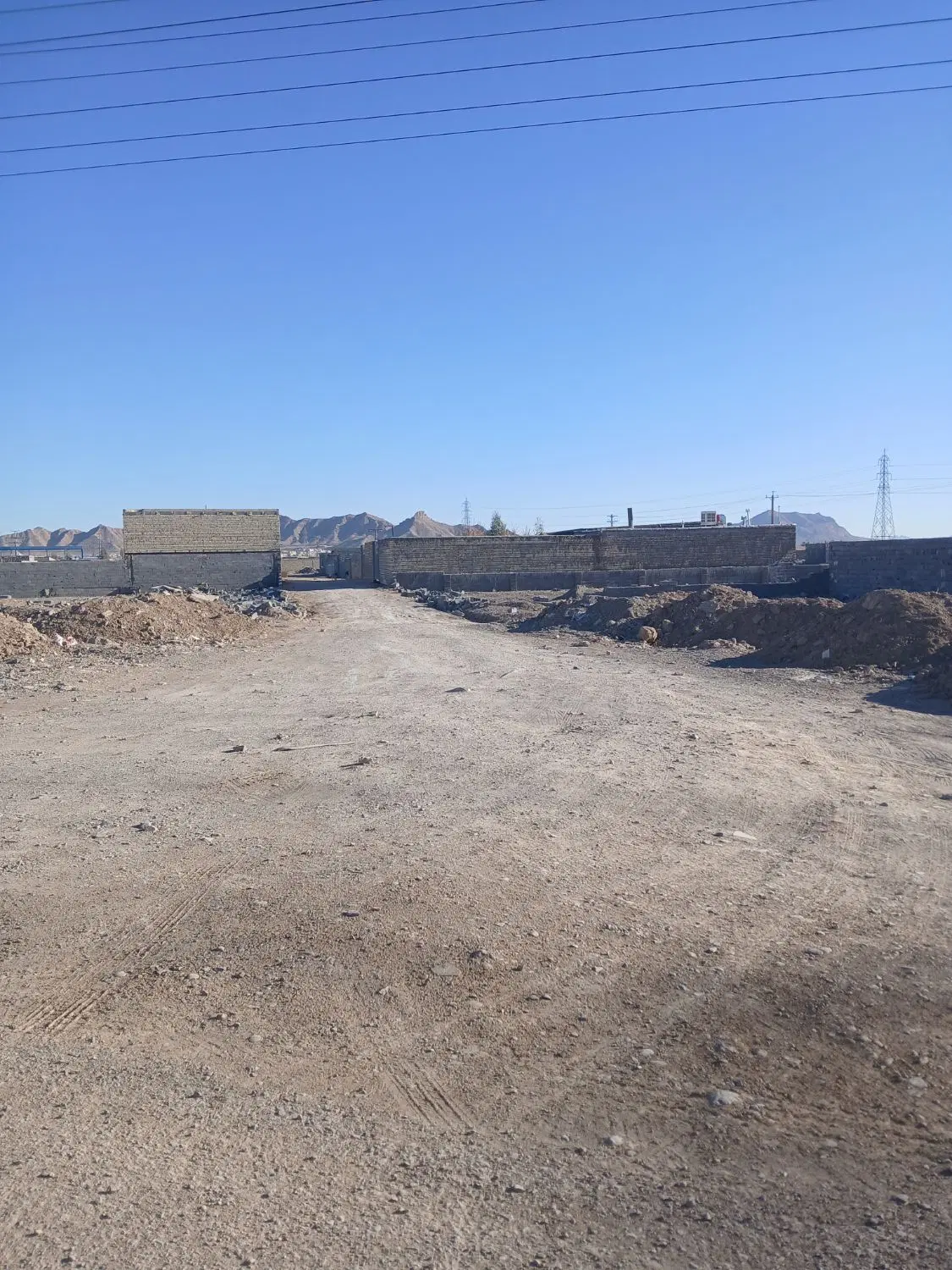 زمین باغی کارگاهی سندداراتوبان فرودگاه زمان اباد