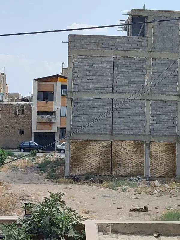 زمین نامیله