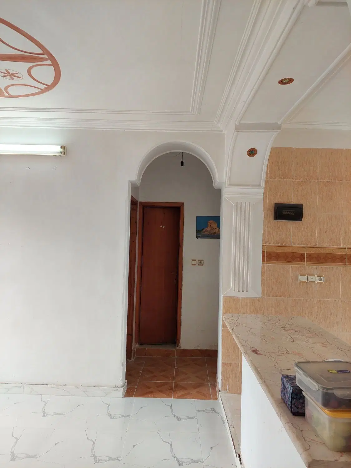 اجاره آپارتمان ۷۲ متر ط اول با پارکینگ و انباری