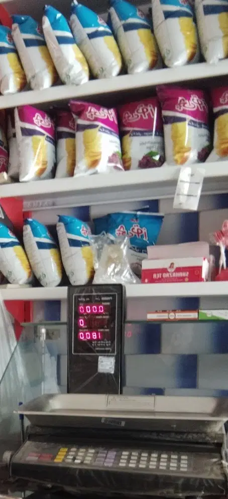 مغازه اجاره داده میشود دارای امتیاز آب و برق تلفن