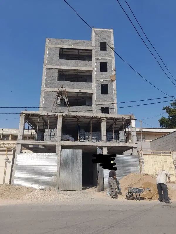 ملک مسکونی تجاری نیمه کاره