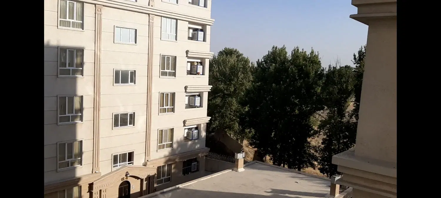 آپارتمان ۹۲متری درگلشهر