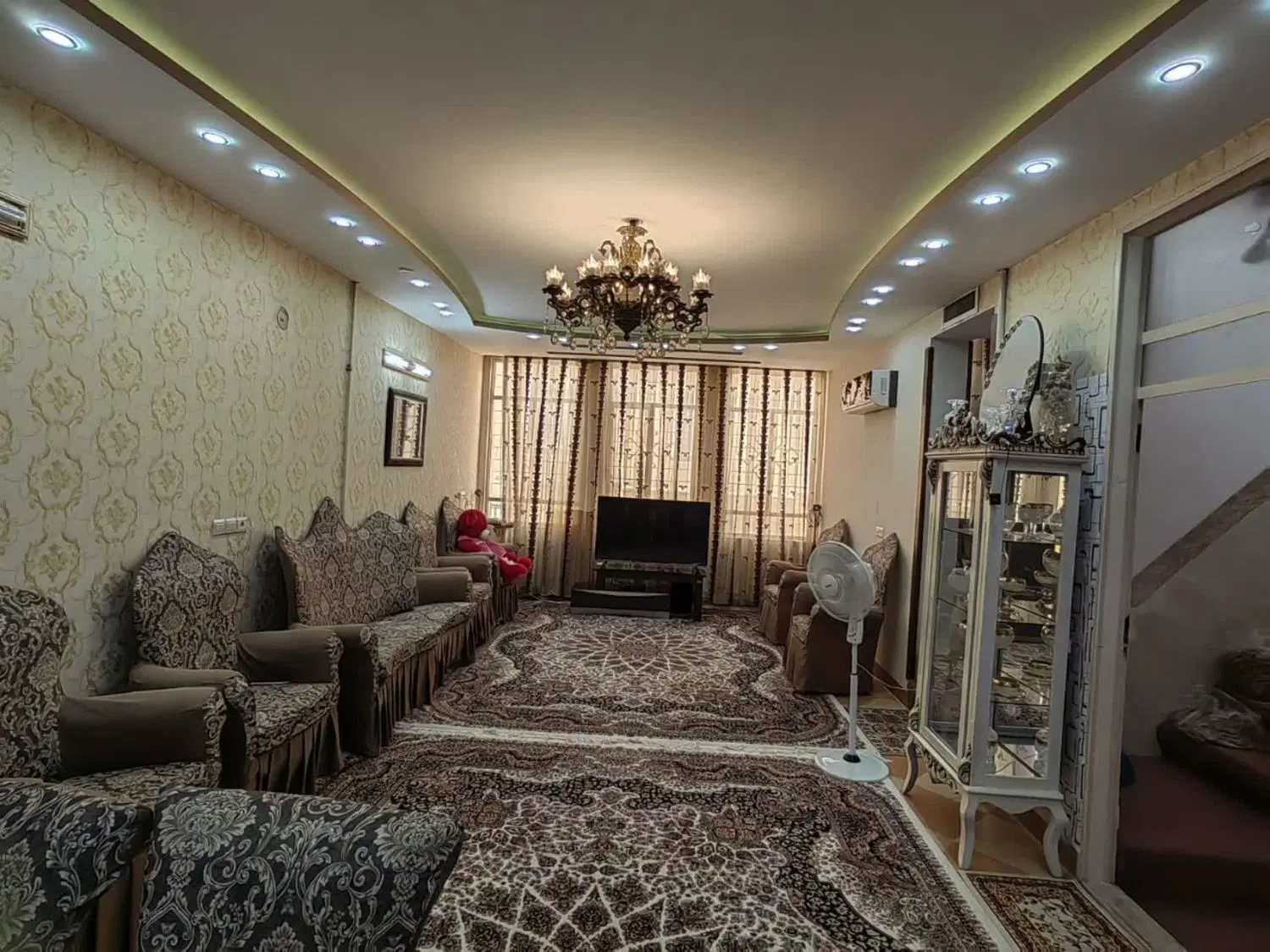فردش منزل دو طبقه تمیز و شیک و خوش نقشه