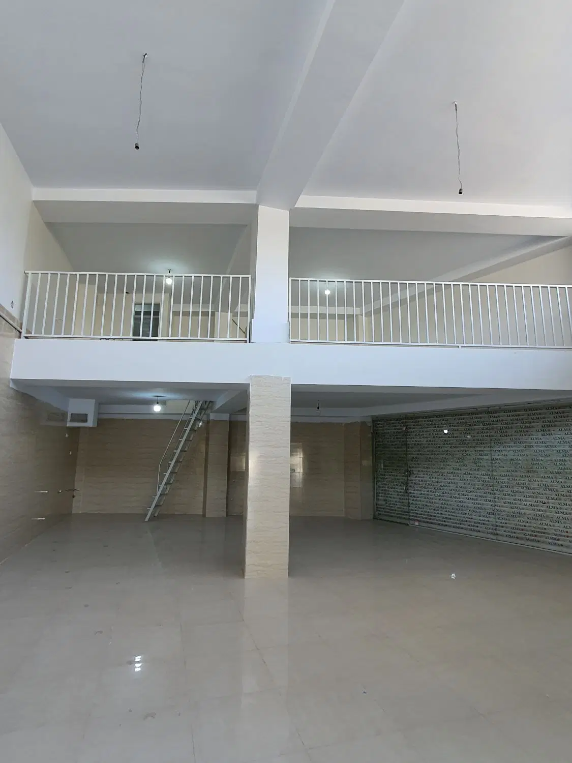 اجاره مغازه_ ۲۵۰ متر _ مناسب جگرکی و کبابی رستوران