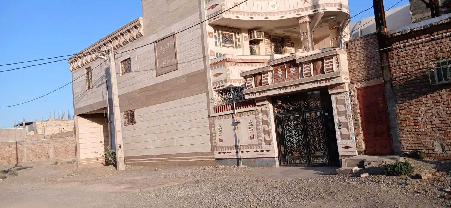 خانه دوطبقه در سجادشهر بلوچستان ۹