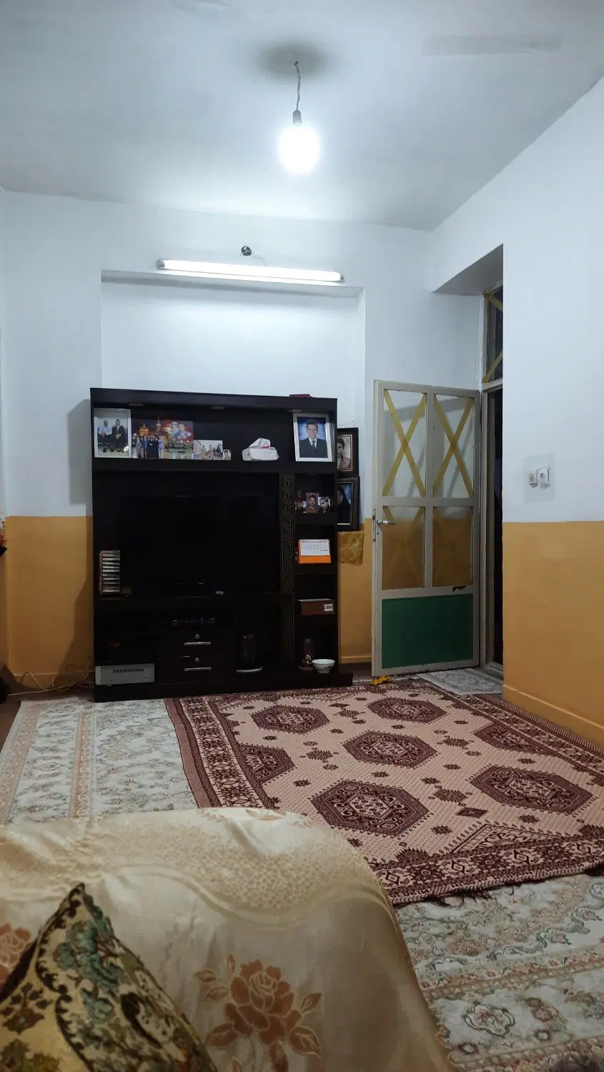 منزل ۳۰۰متری تیرآهن