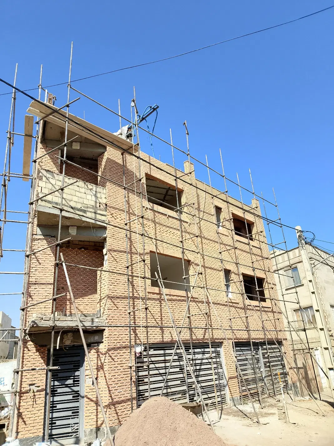 آپارتمان نوساز خیابان سپه