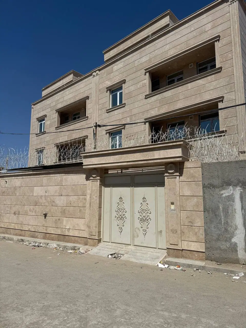 فروش اپارتمان ویلایی  کشاورز ۱۴ فول فول