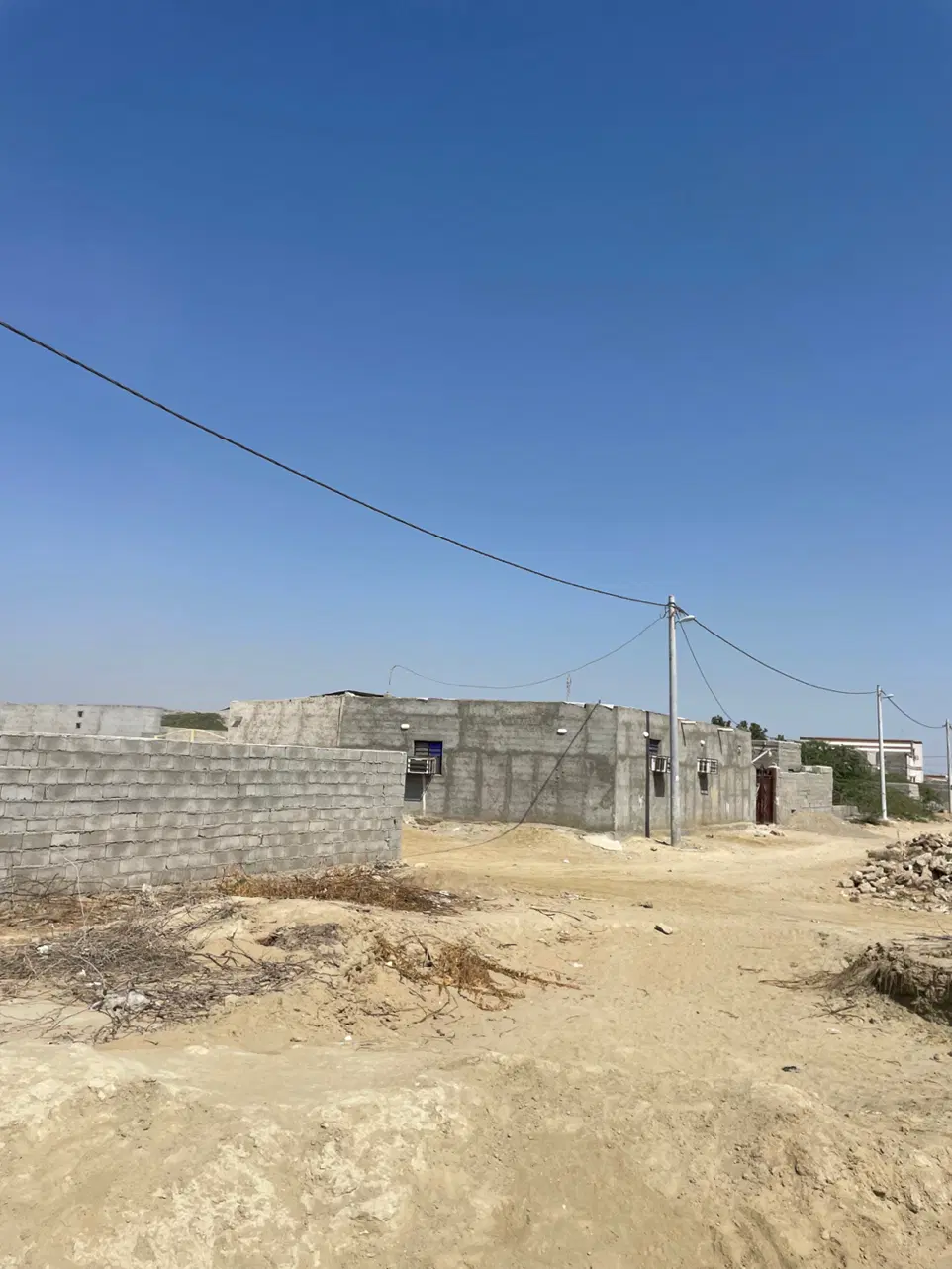 زمین تیس کوپان ۲۱۳ متر چهار دیواری
