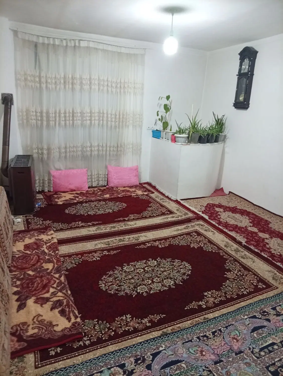 خانه ی مسکونی راه جدا دو سرویس در علی اباد