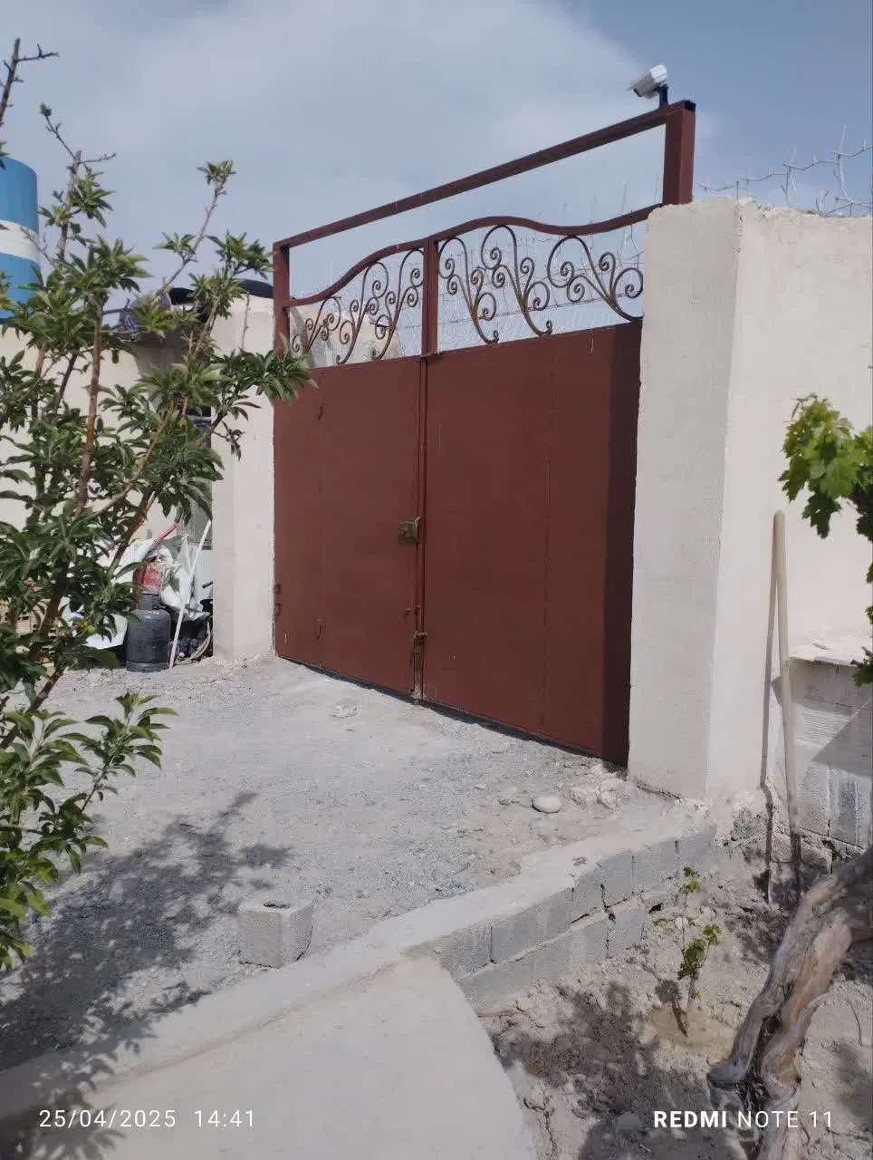 اجاره سالانه ۵۵۰متری