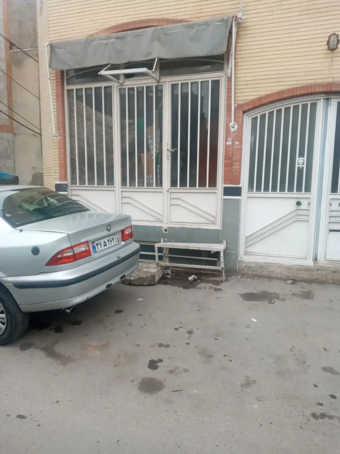 ۱۱متر مغازه در حکم اباد
