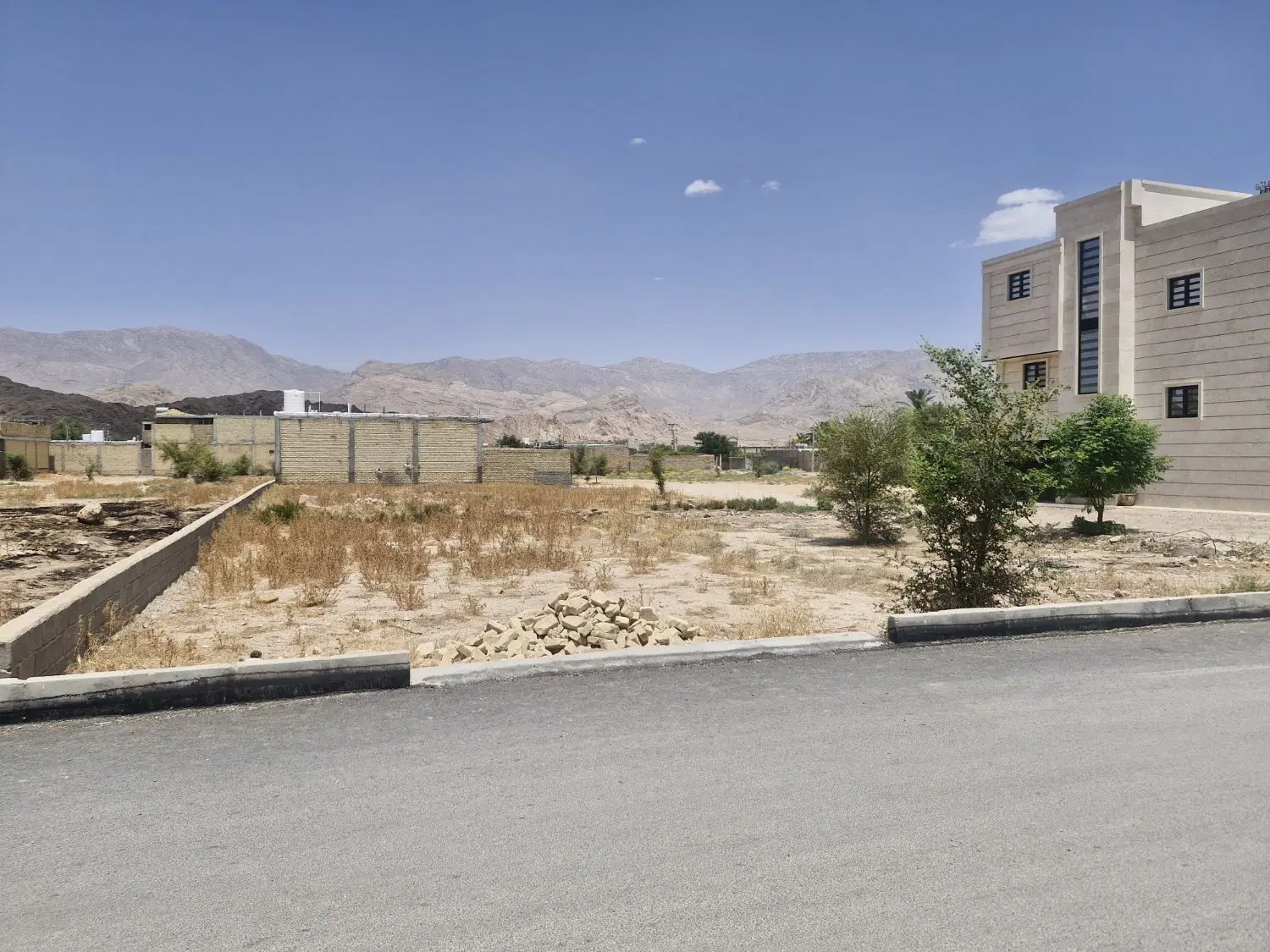 فروش یک قطعه زمین دوبان