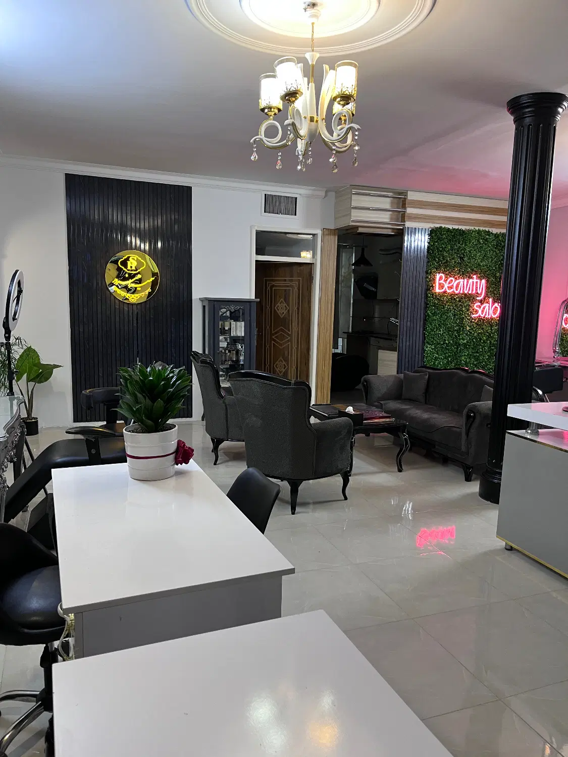 اجاره لاین ناخن وتک‌لاین