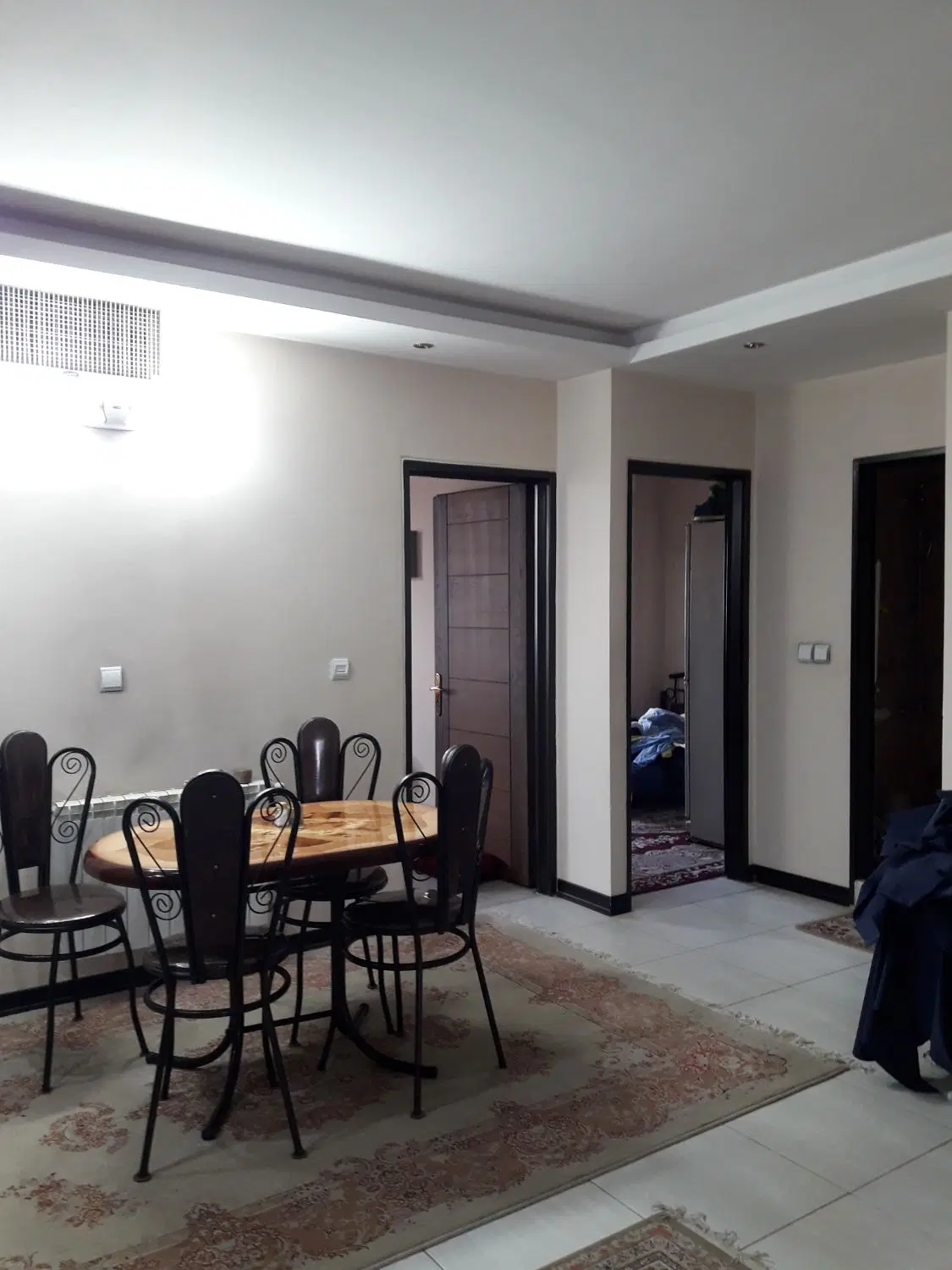 آپارتمان تک واحدی 3 خوابه