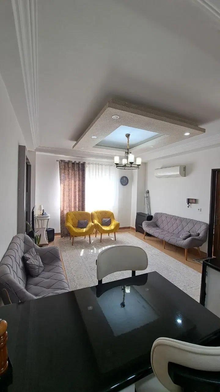 طبقه ۲. با پارکینگ. سنددار. کلانتری ۱۵