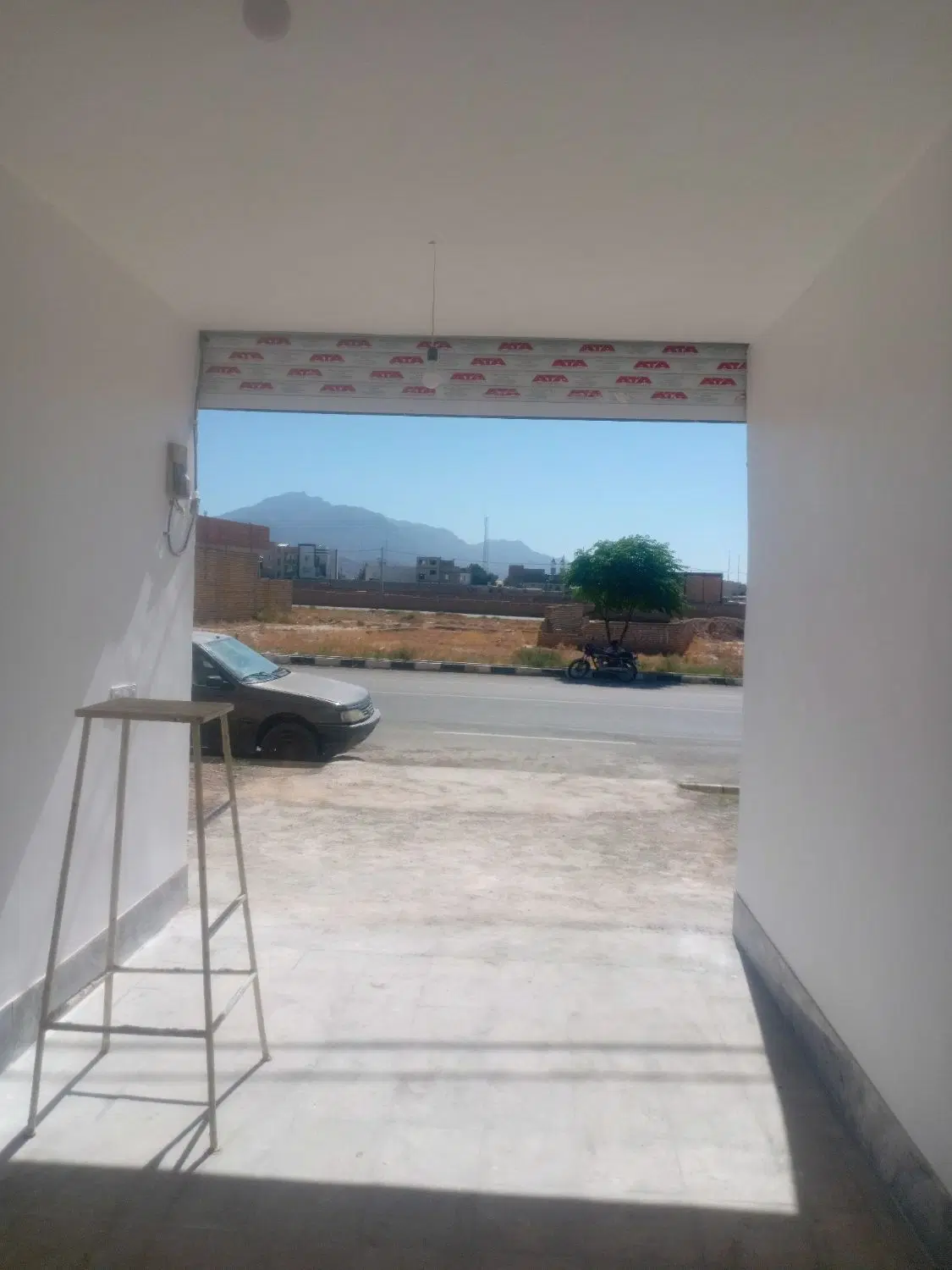 مغازه فروشی