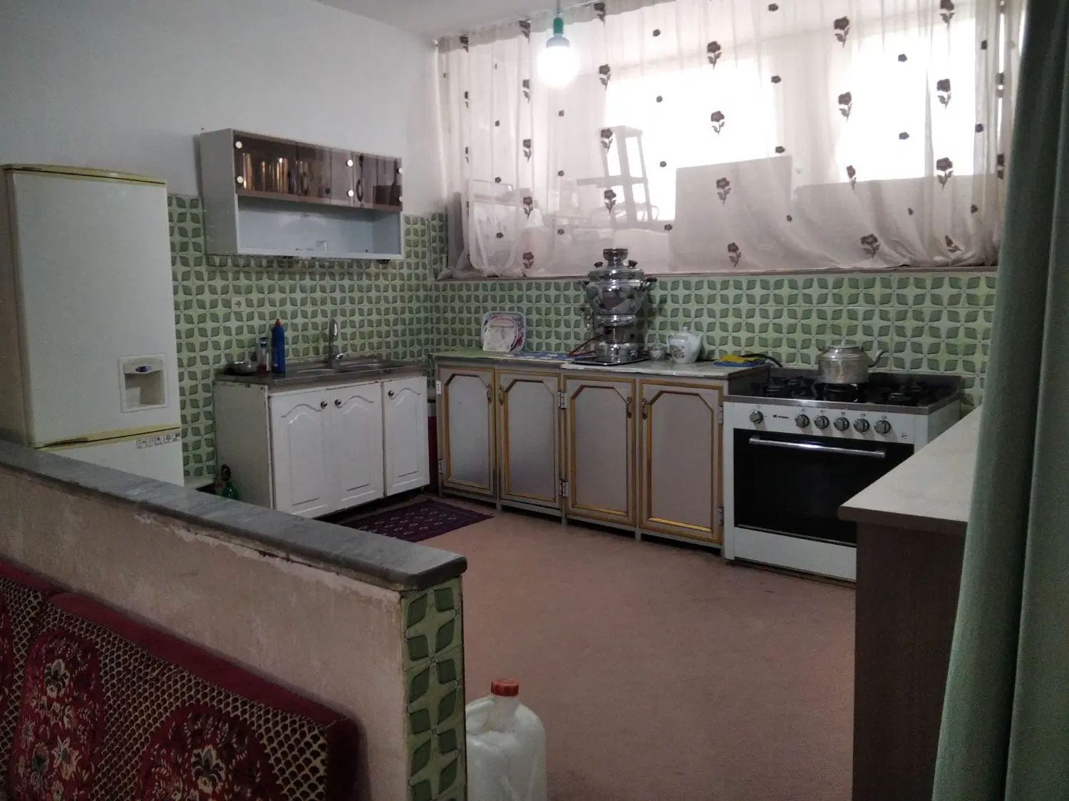 اسکان خانوادگی و کاروان و مجالس با قیمت مناسب