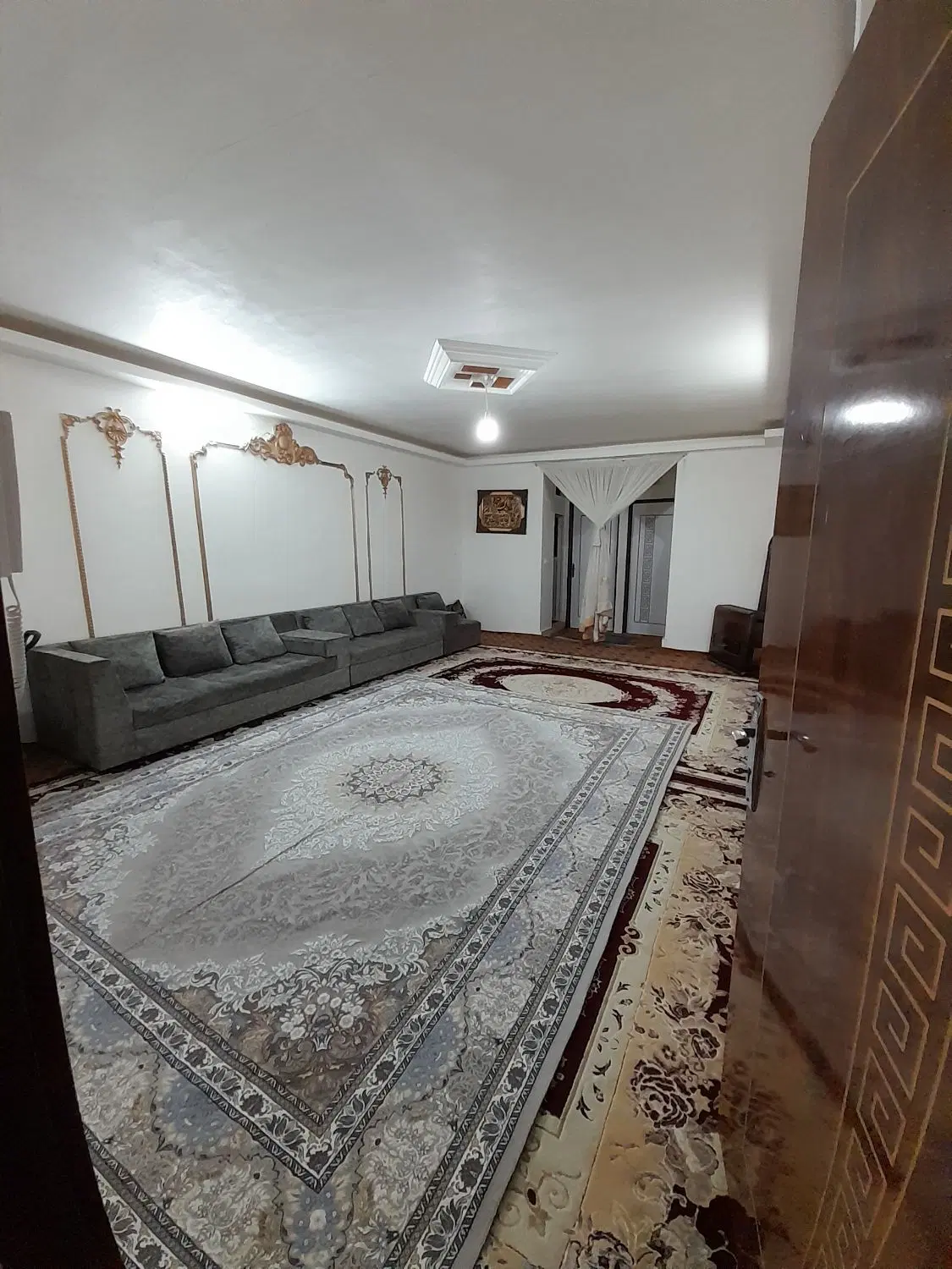 اپارتمان ۹۰ متری در طبرسی شمالی