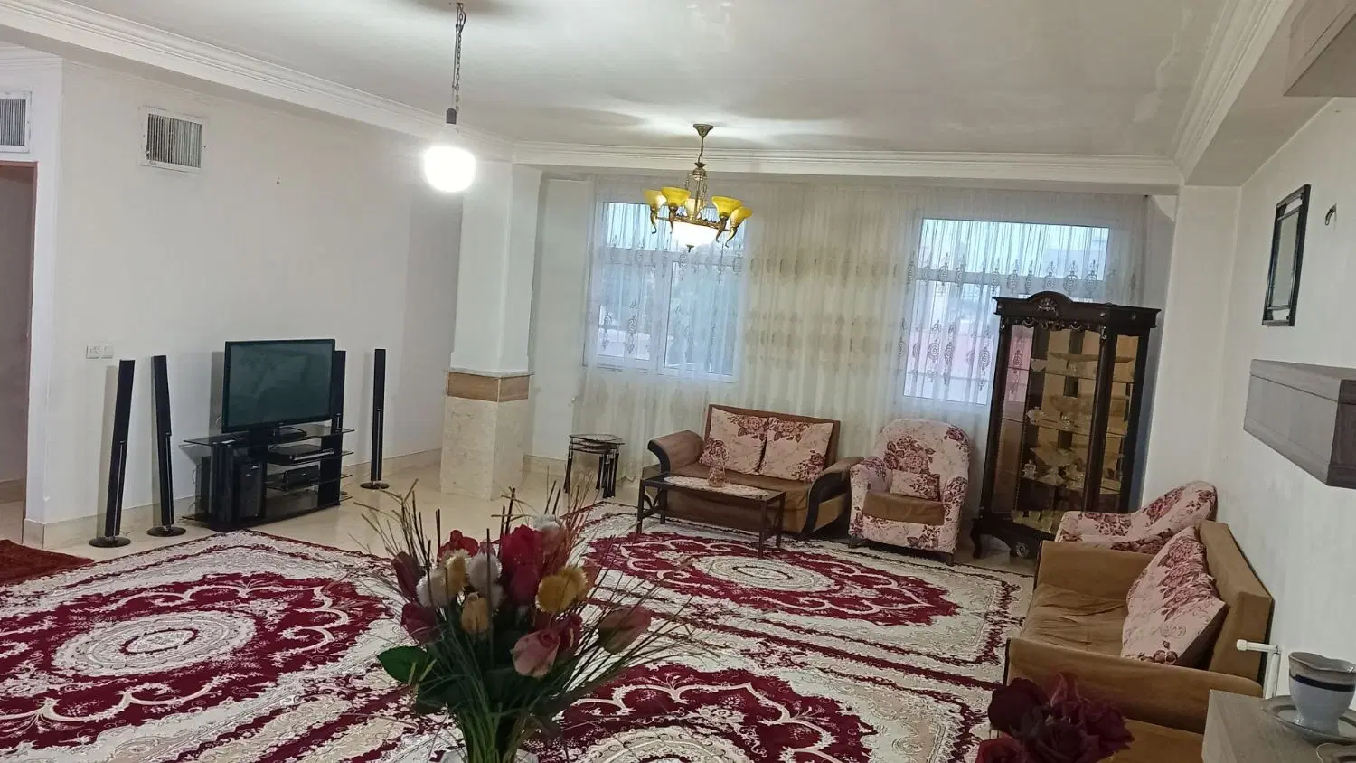 اجاره واحد ۱۱۰ متری در ۲۲ بهمن شمالی