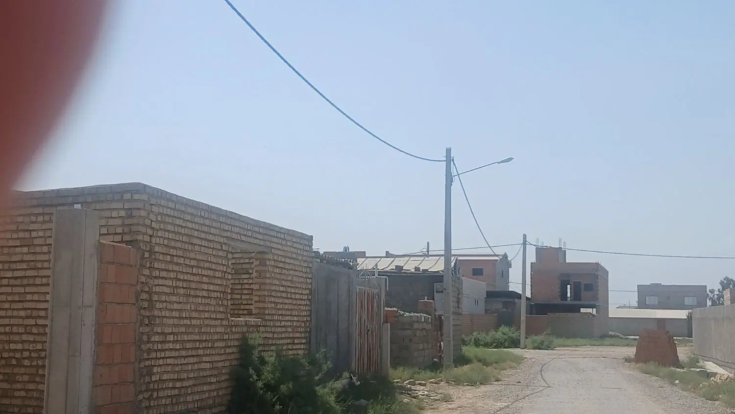 زمین خالی لاله ۲۷