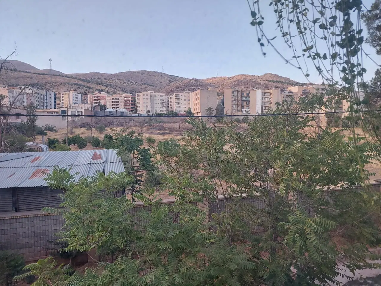 کلنگی با توجیح بالا، عرض ۱۶، ضابطه ۶، سند ملکی